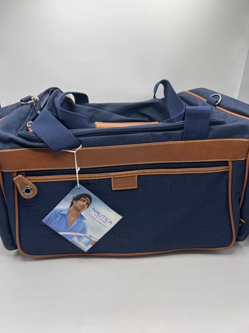 Nautica Voyage Deluxe Weekender Travel Bag Navy & Brown With Adjustable Strap